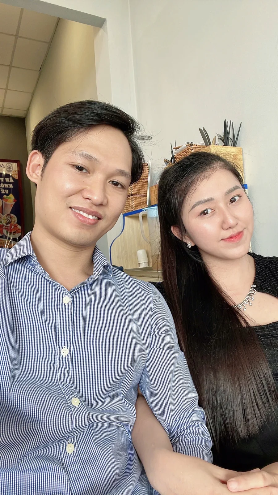 Thanh Tuyền và Đức Hoàng mỉm cười bên nhau